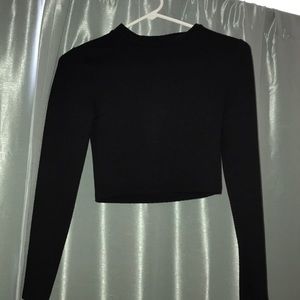 Long sleeve crop top